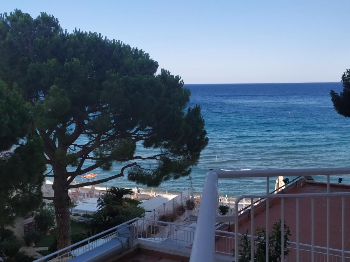 Diana Grand Hotel Alassio Dış mekan fotoğraf